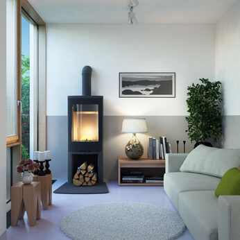 brennender Kaminofen im Wohnzimmer